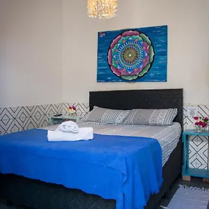 https://pousada-porto-feliz.portodegalinhashotels.com